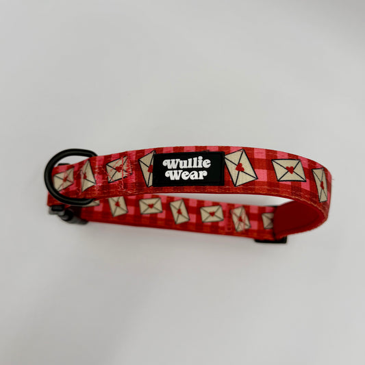 Signed, Sealed & Sniffed Comfort Collar